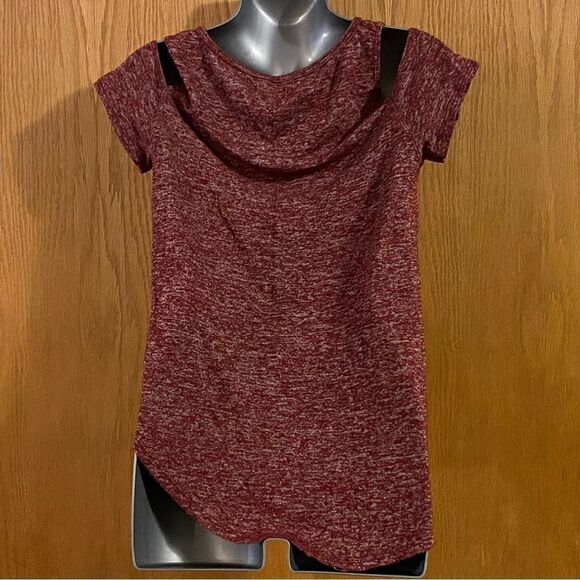 Hollister Short Sleeved Open Shoulder Shirt, size S. (S106) - Picture 2 of 5